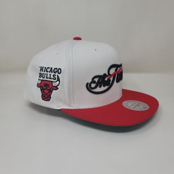 🆕 Mitchell & Ness NBA Chicago Bulls Championship 1992 "The Finals" Snapback Hat - Picture 3 of 5
